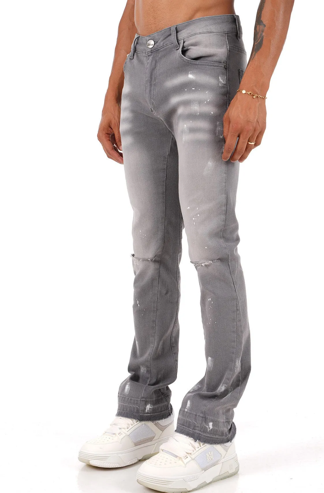 THE LUSAIL FLARED JEANS - TRAVELER